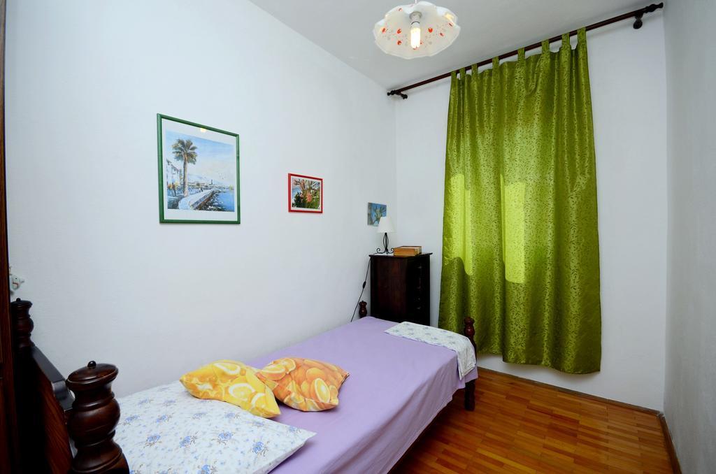 Apartments Katica トロギール エクステリア 写真